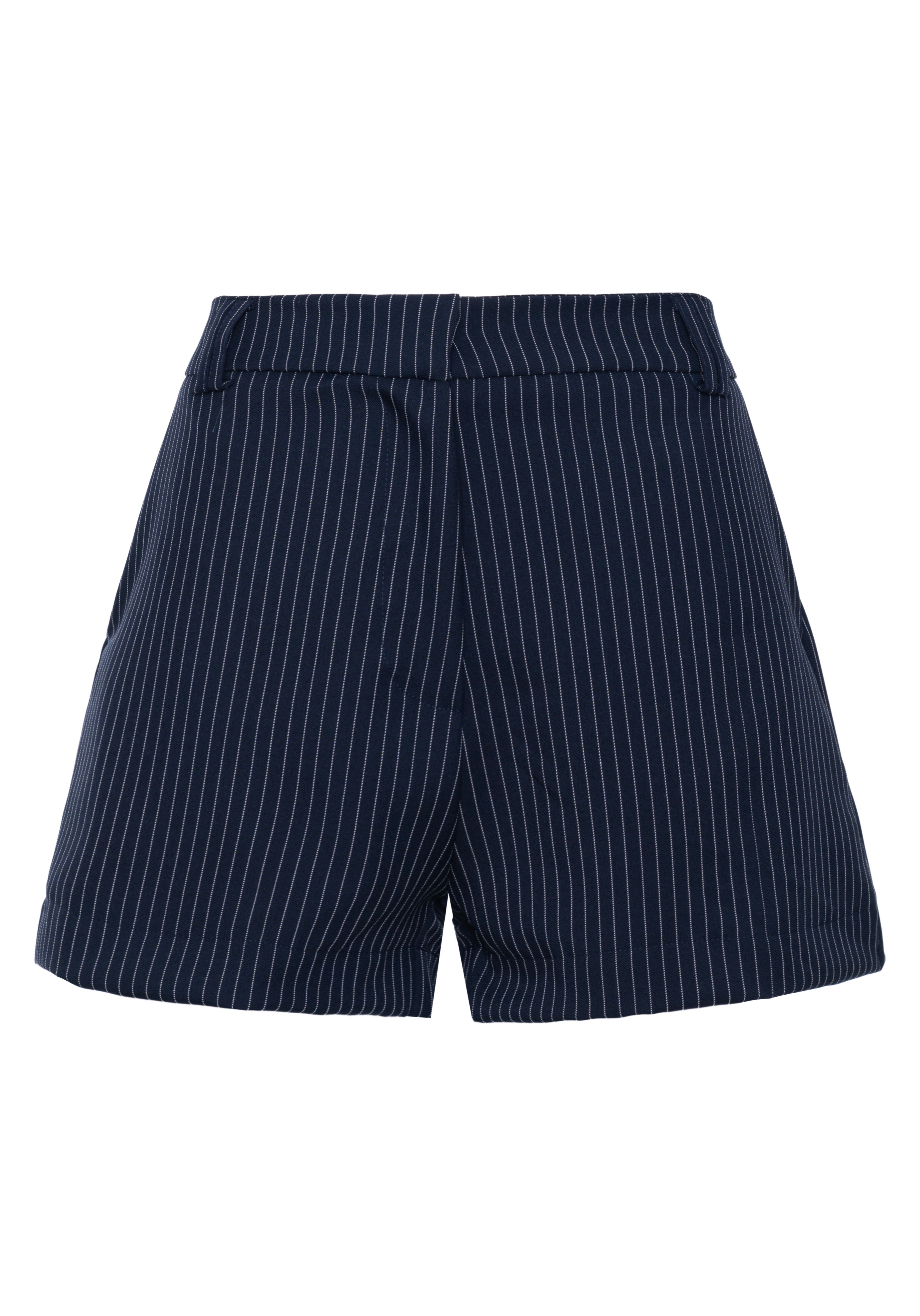 Shorts risca de giz