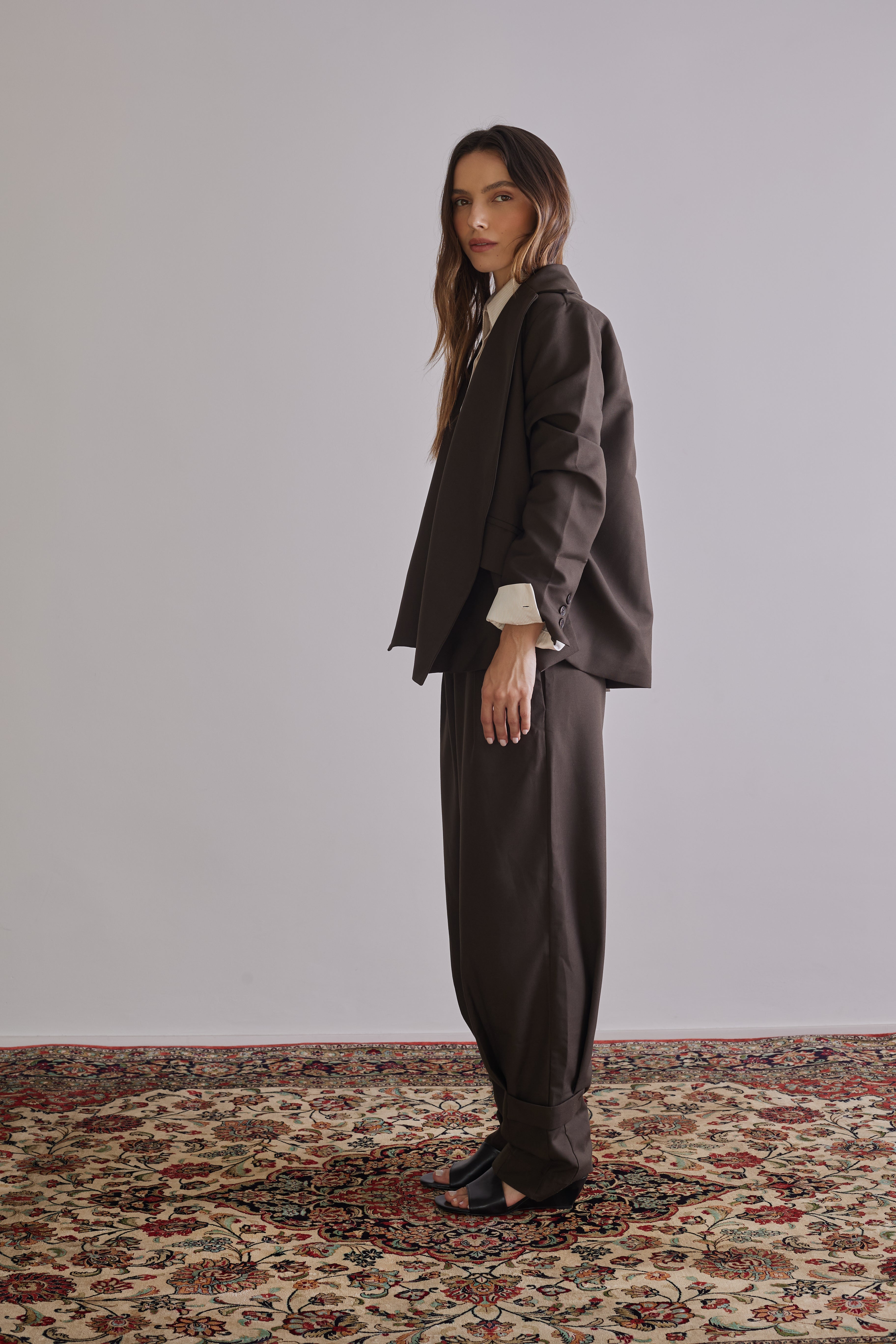 Asymmetric Blazer - Têre Studio