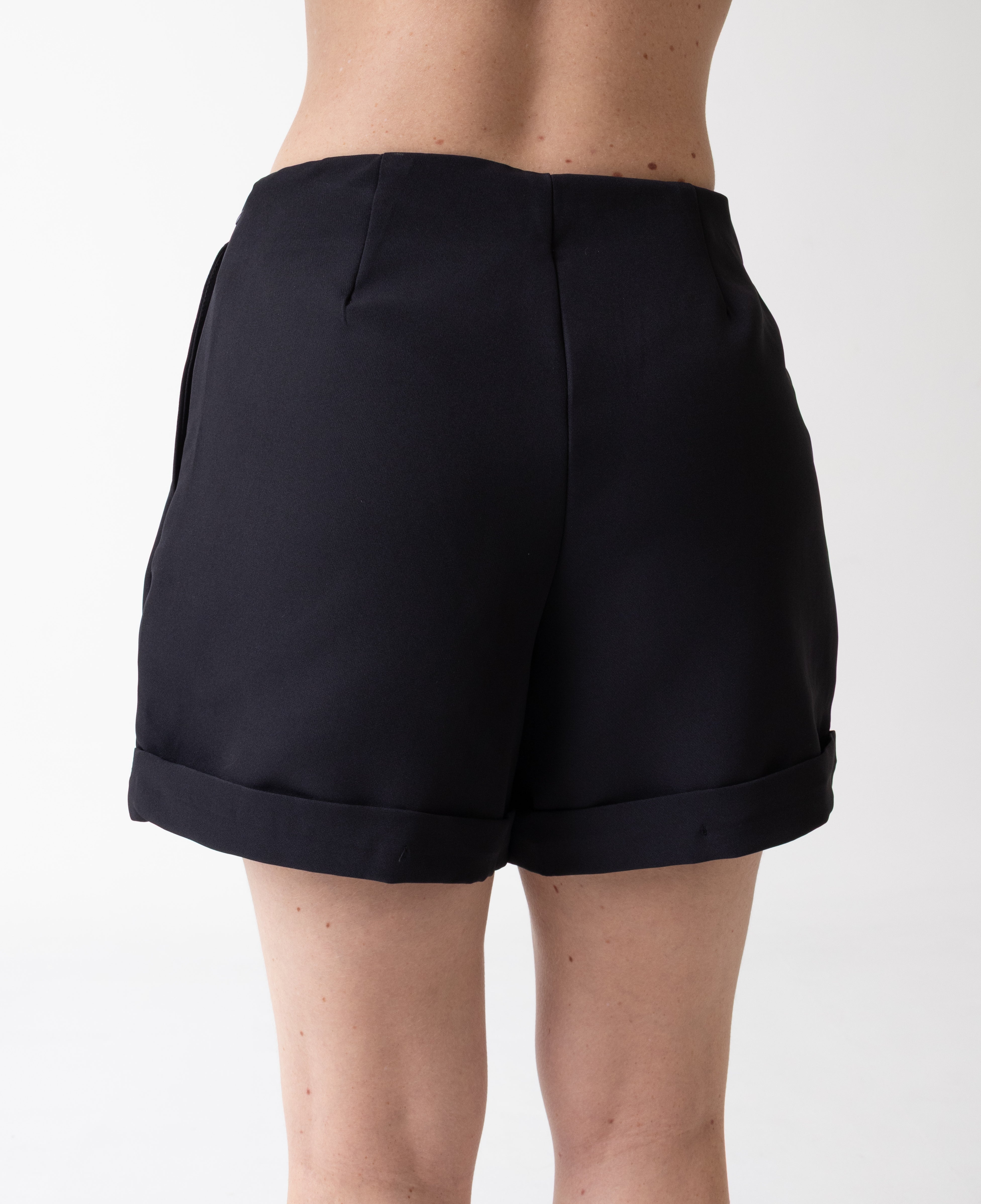 Shorts Preto - Têre Studio